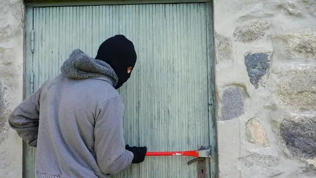 torre del greco ladro condizionatori arrestato