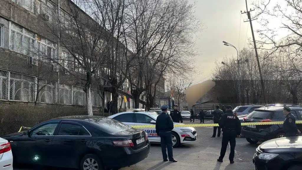 esplosione bomba stazione polizia armenia