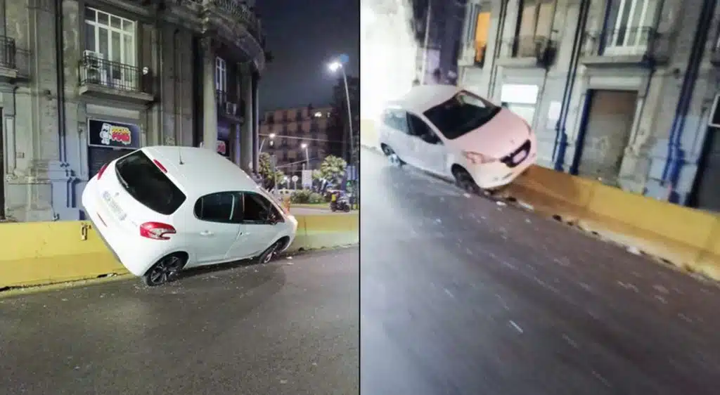napoli auto guardrail galleria quattro giornate 5 marzo