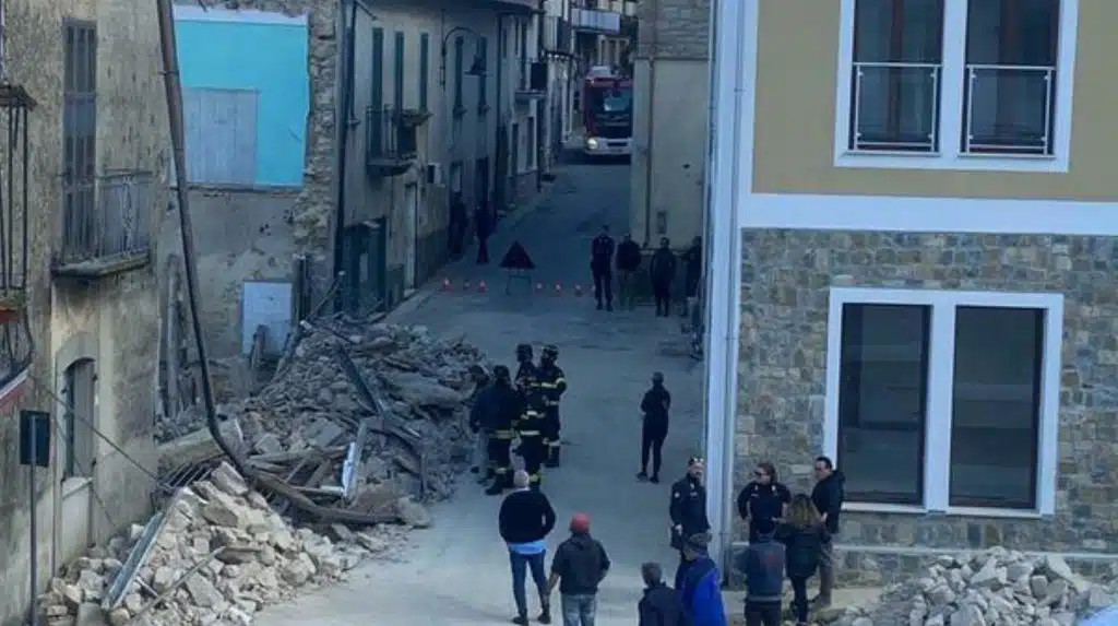 San Mango Cilento crollata parte abitazione