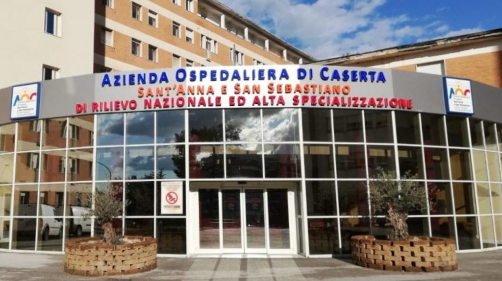 Caserta pronto soccorso devastato
