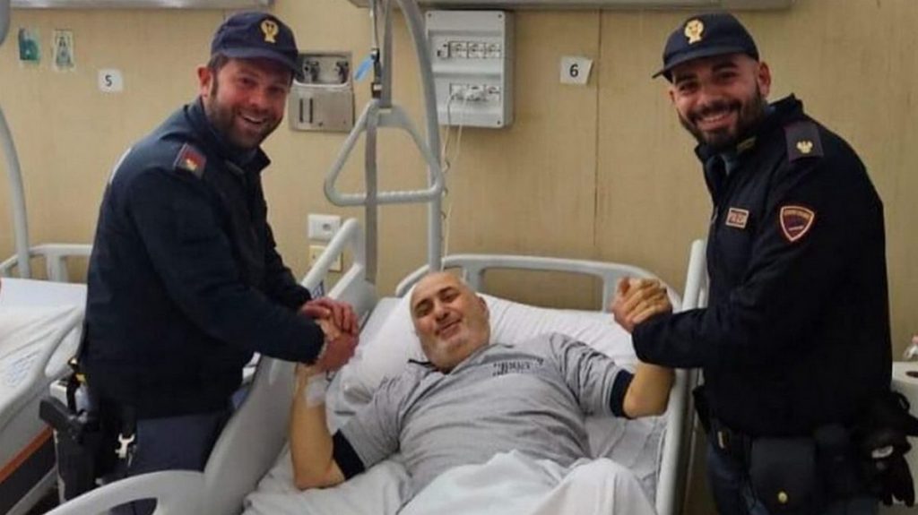 si rompe gamba asparagi vesuvio salvato