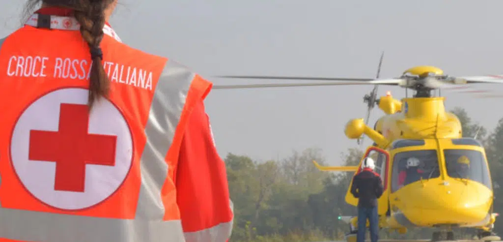 Incidente lavoro azienda Pavia operaio ustionato