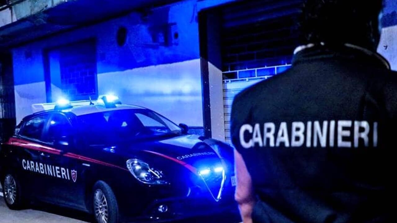 castel volturno auto rubata denunciato ricettazione