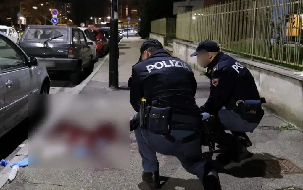 torino-ferito-machete-strada
