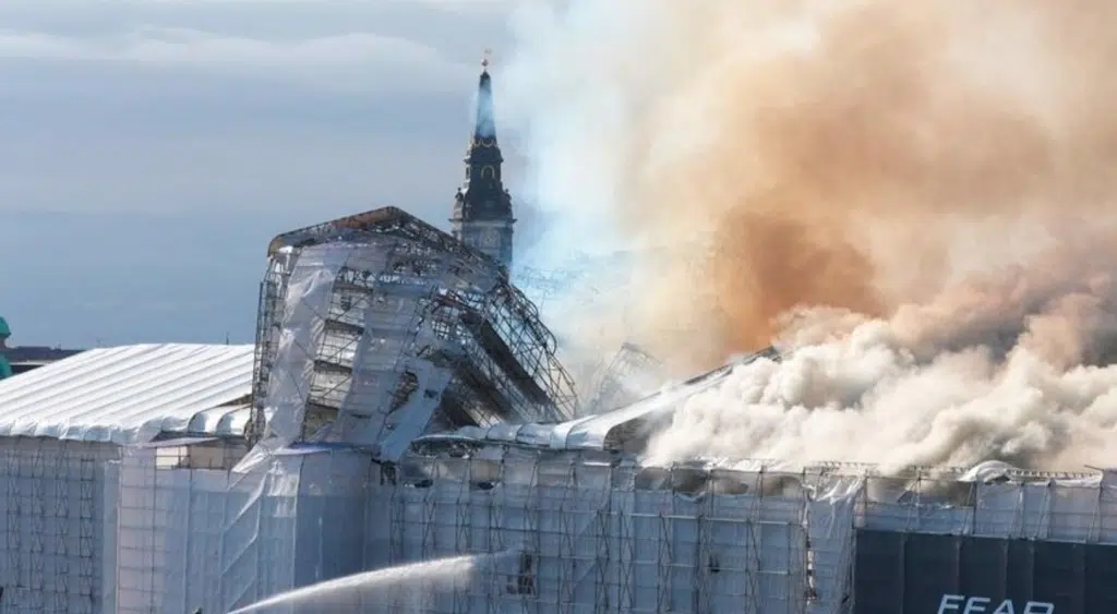 incendio borsa Copenaghen