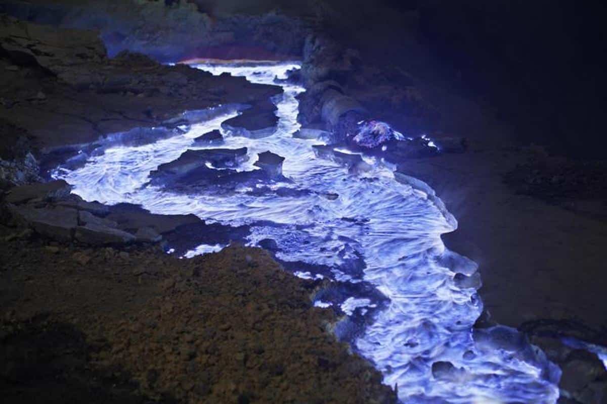 cade vulcano selfie turista morta indonesia