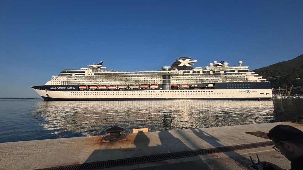 Salerno arrivano tre navi crociera due giorni 3700 turisti