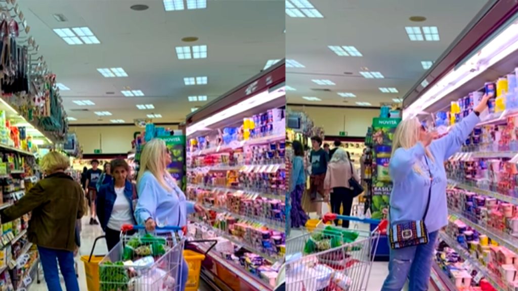 Mara Venier supermercato video