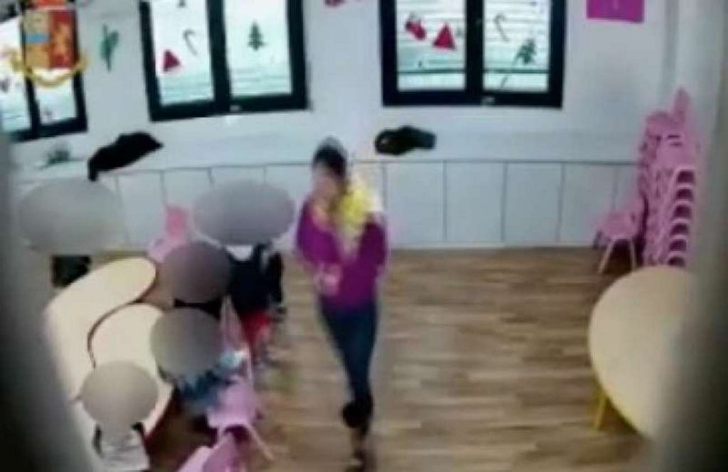 Maltrattamenti asilo condanna bis maestri Solofra