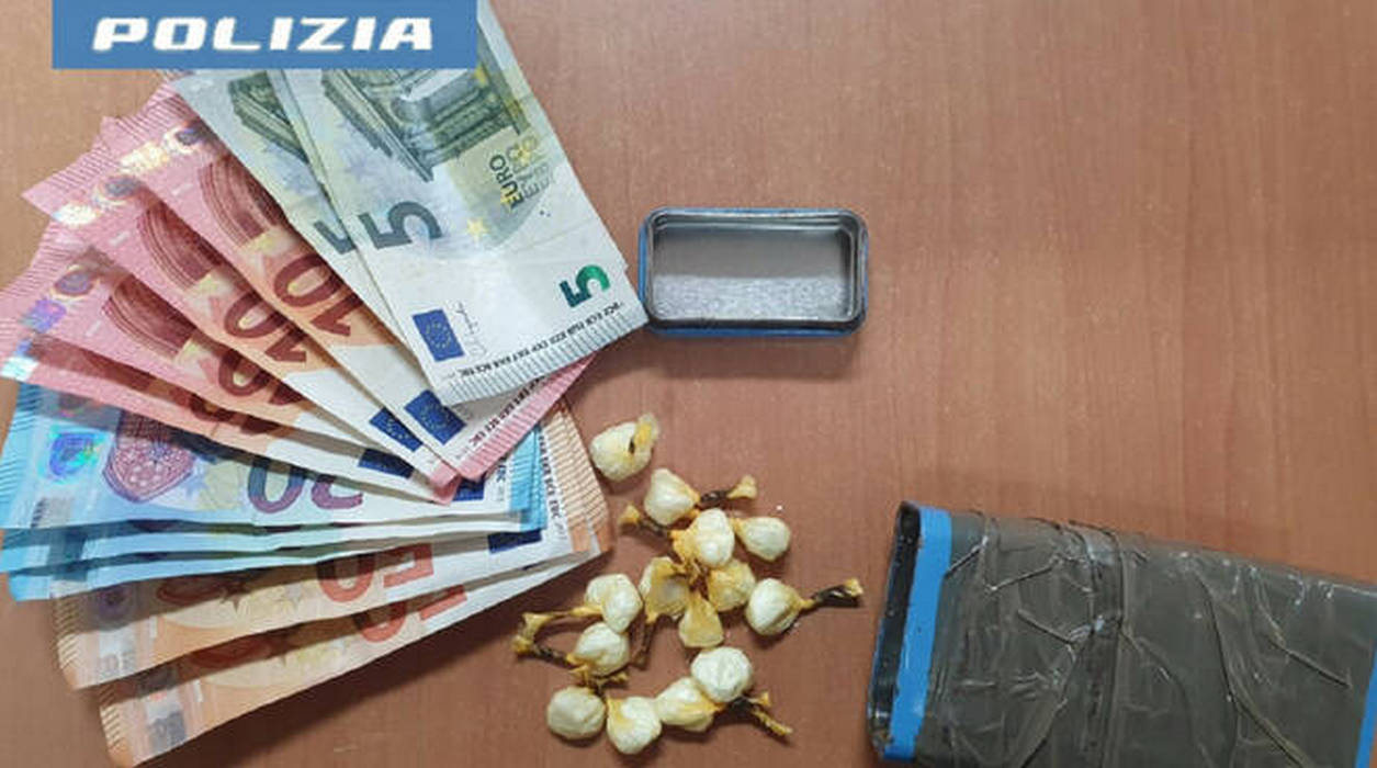 spaccio droga napoli arrestato