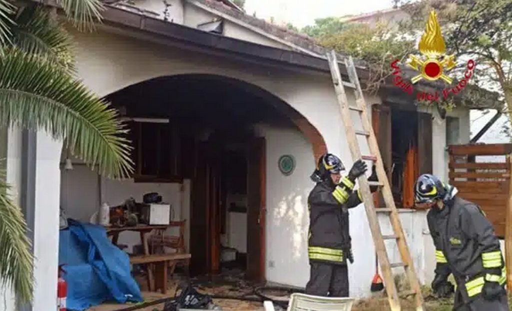 Incendio Ascea oggi 8 giugno