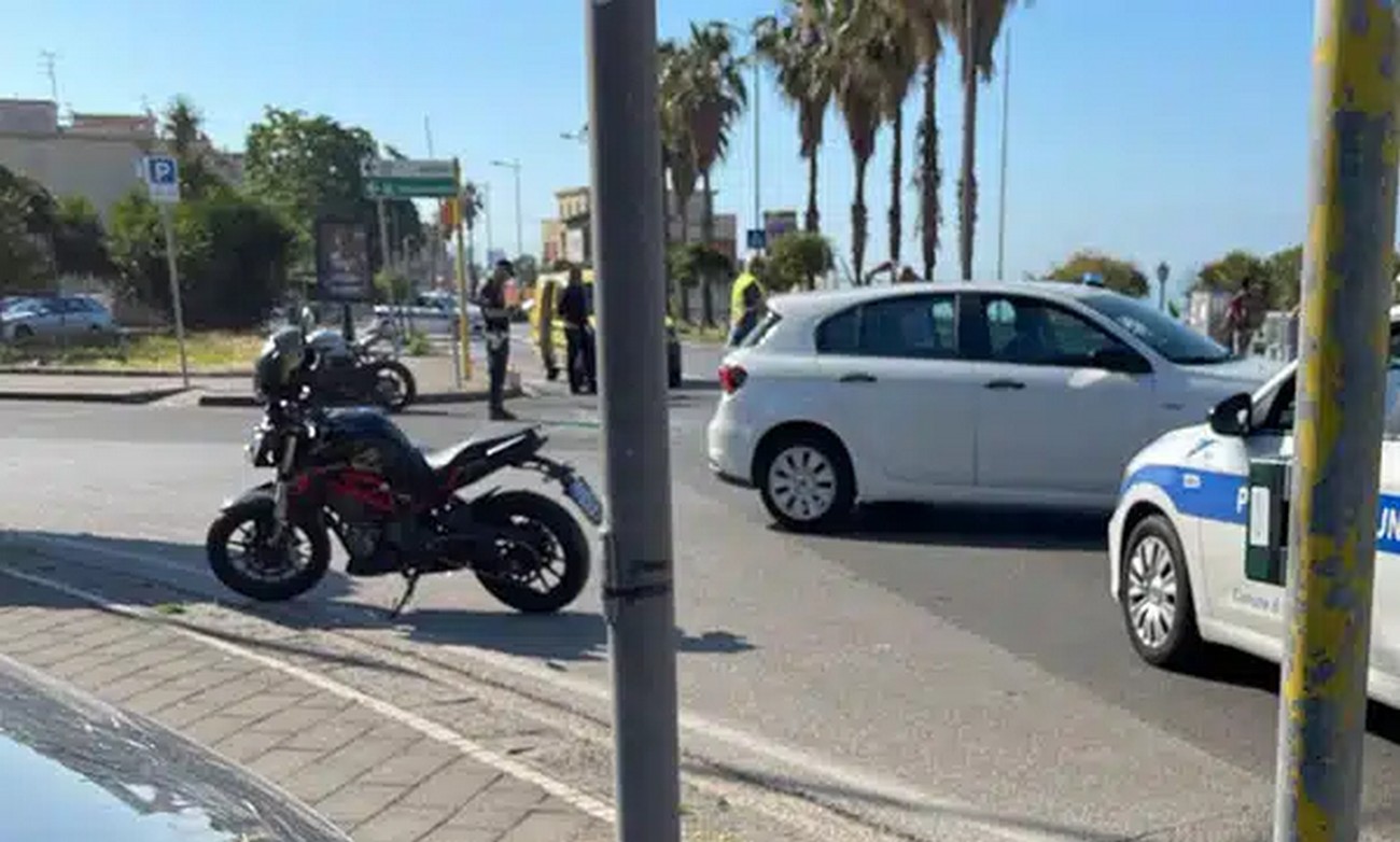 Incidente Salerno lungomare Torrione oggi 6 giugno