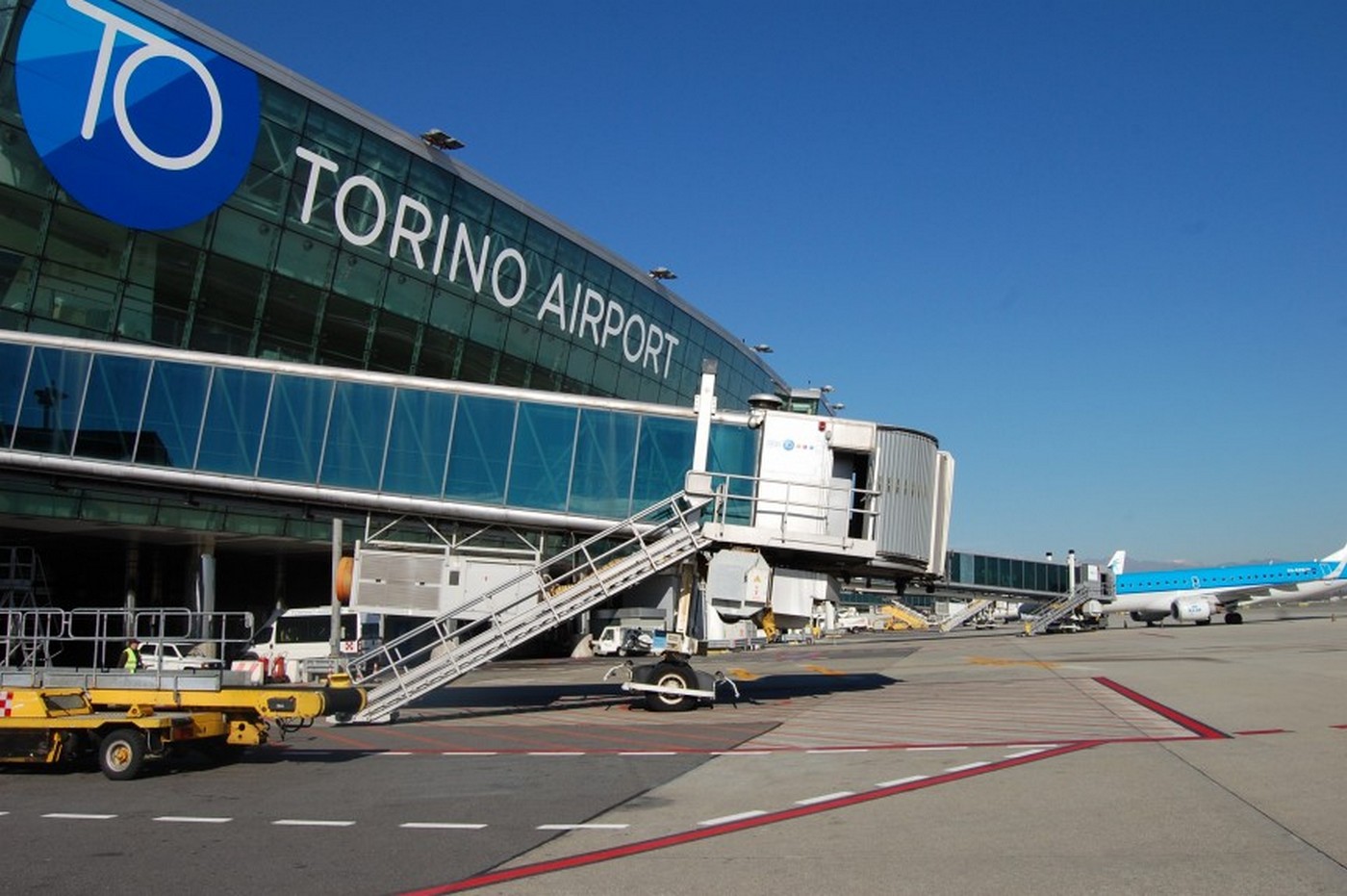 Torino scende aereo poco prima decollo amore