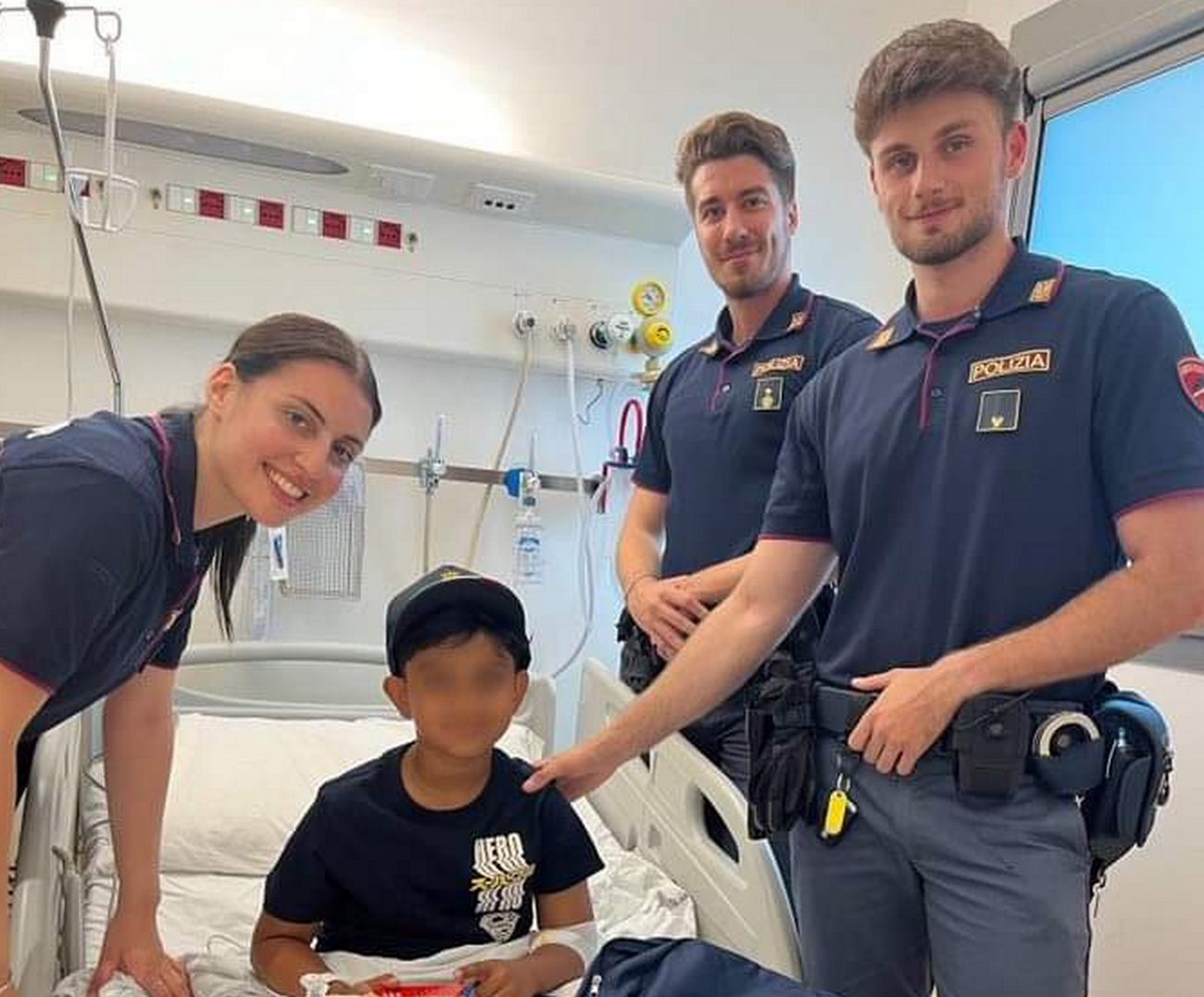 Capodrise poliziotto casertano salva vita bambino piscina storia