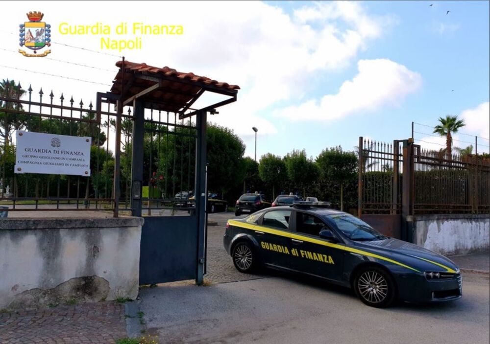 truffa crediti superace sequestro