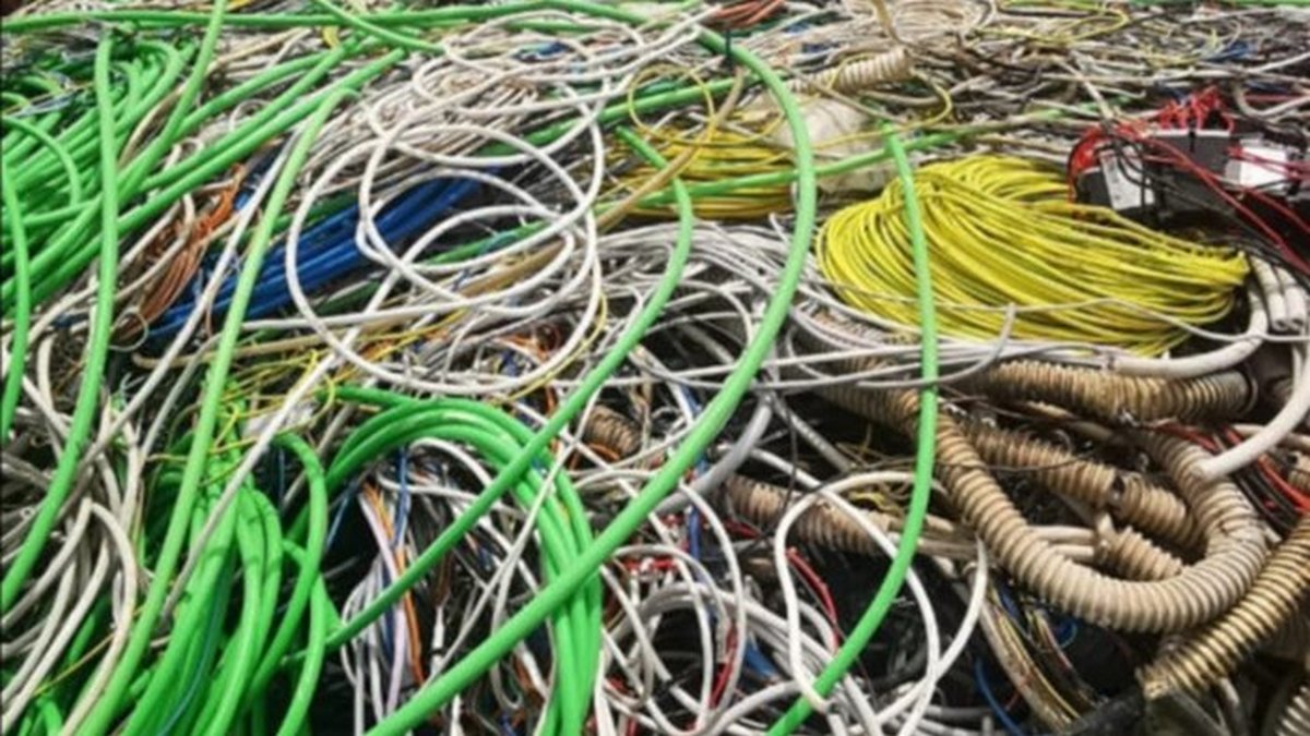 furto rame napoli rete ferraviaria italiana denunciato