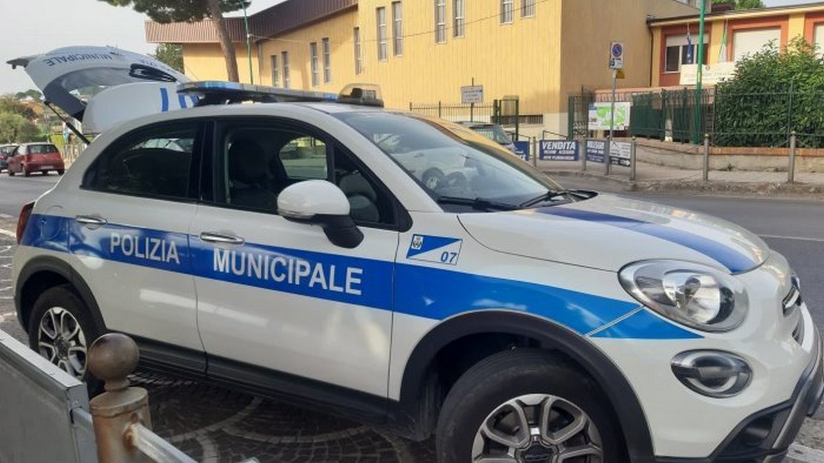 avellino uomo azzannato cane