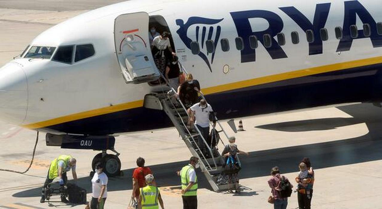 ryanair rissa disposizione posti volo dirottato marocco