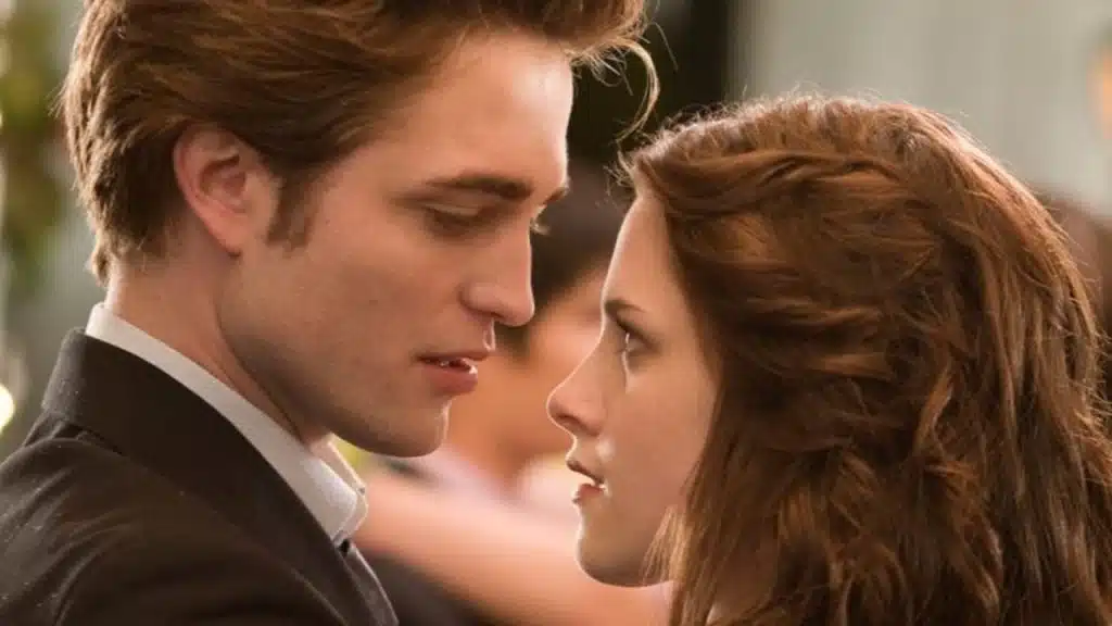 Twilight Pattinson battuta scimmietta