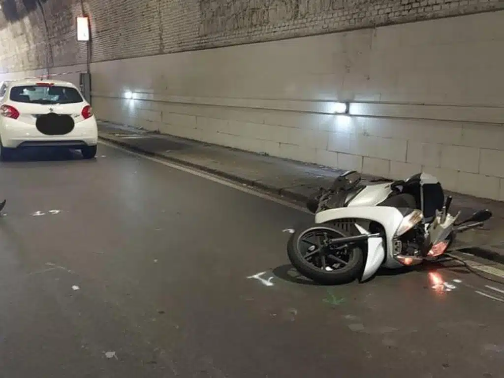 napoli morto incidente galleria laziale denunciato pirata