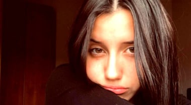 Scontro auto-monopattino nel Torinese, muore ragazza di 18 anni