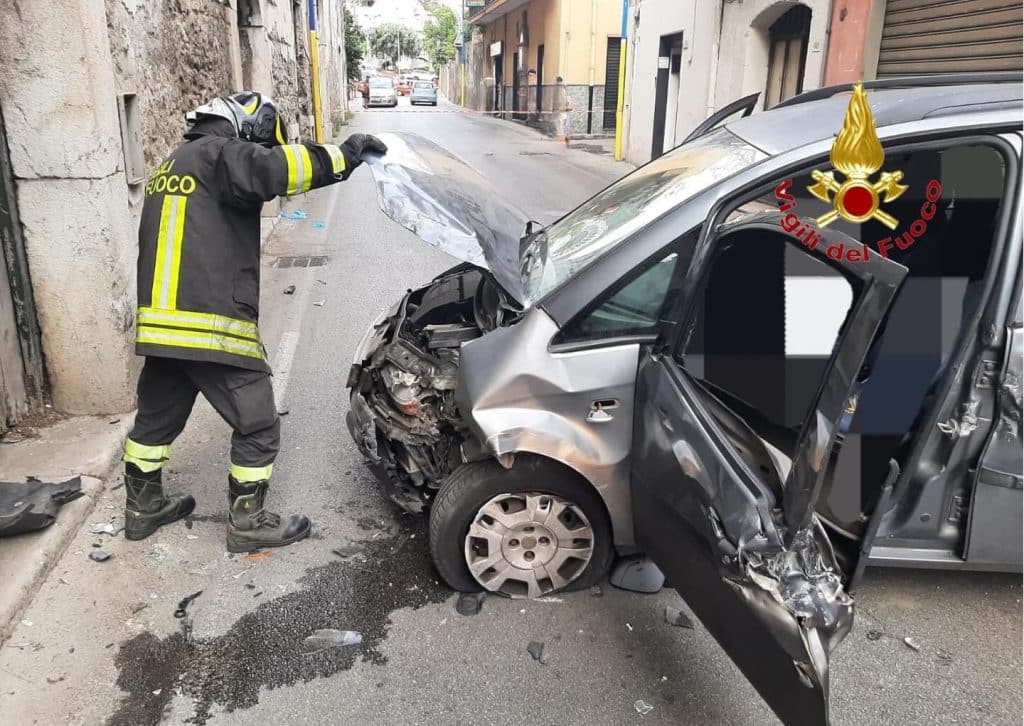 incidente nocera superiore