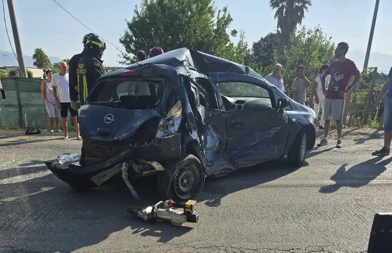 eboli incidente auto camion oggi 26 agosto