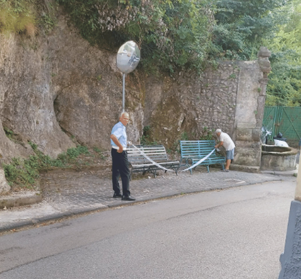 cava de' tirreni crollo parete rocciosa