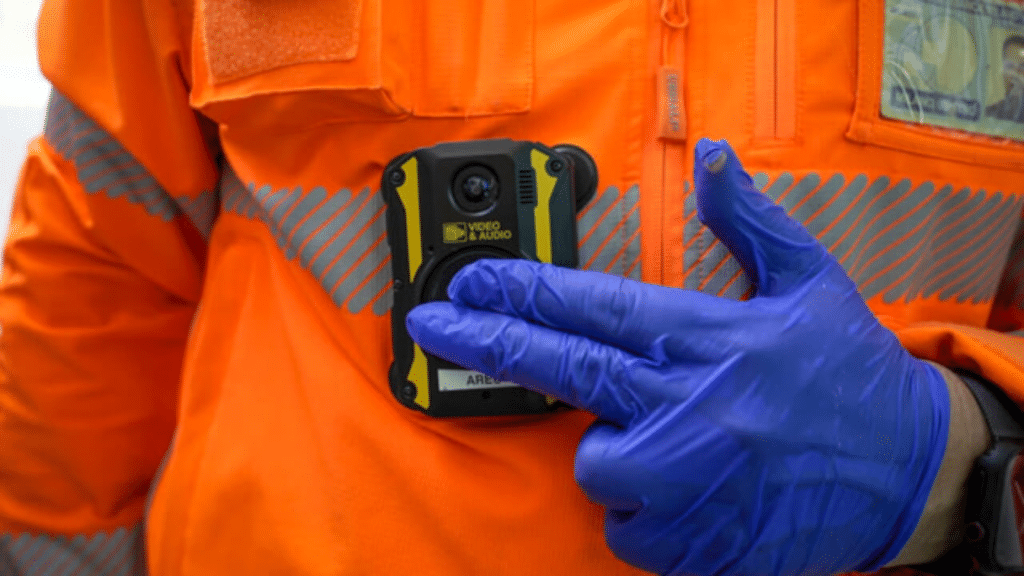 Aggressione contro i medici, si accelera per l'acquisto di bodycam