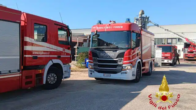silos fiamme battipaglia