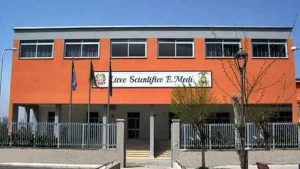 Furto liceo Medi Battipaglia