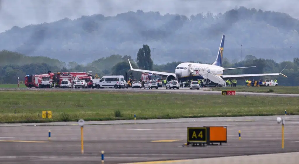 Scoppio pneumatico aereo Orio Serio