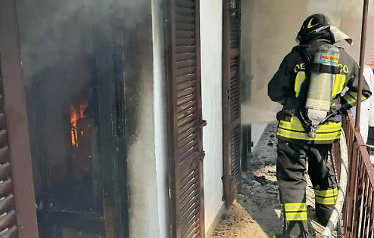 incendio baracca torino morta donna