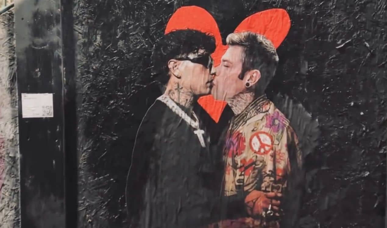 fedez tony effe bacio murales