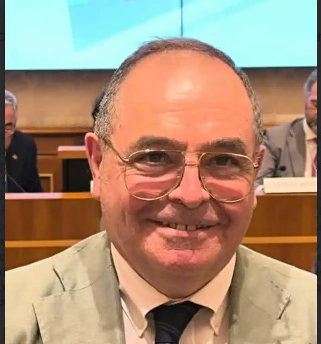 arzano atti persecutori giovanni aruta divieto avvicinamento