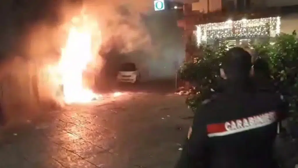incendio napoli oggi 5 gennaio 2025