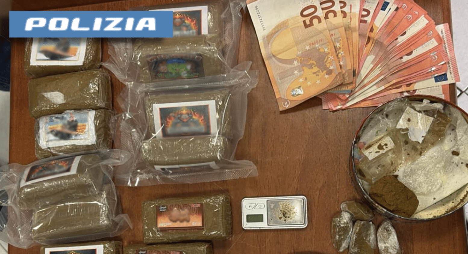 Napoli arrestato spaccio