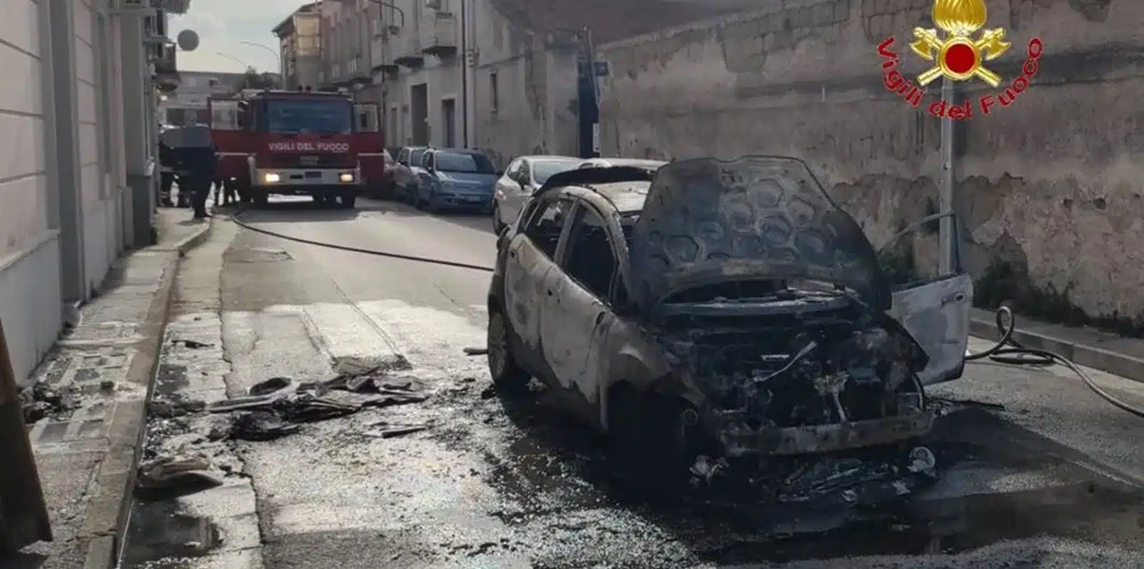 incendio-auto-marcianise-27-gennaio