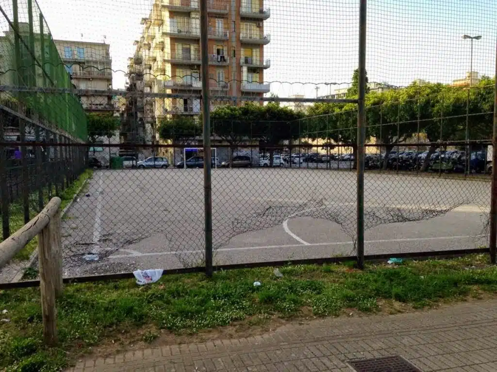 Salerno, il campetto di via Vinciprova rinasce nel nome di Peppino Soglia