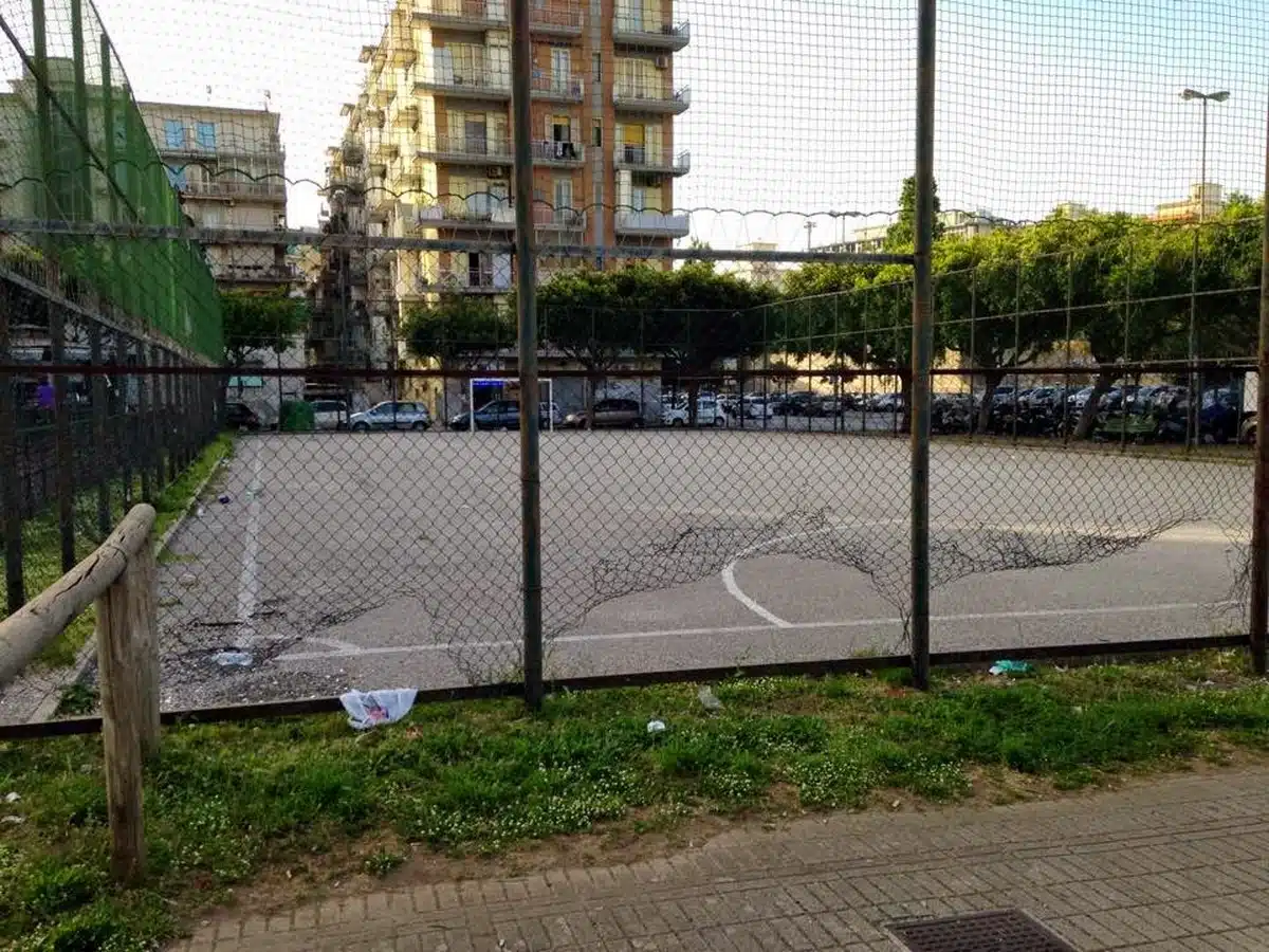 Salerno, il campetto di via Vinciprova rinasce nel nome di Peppino Soglia