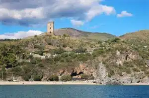 Camerota, importante scoperta nella Grotta della Cala