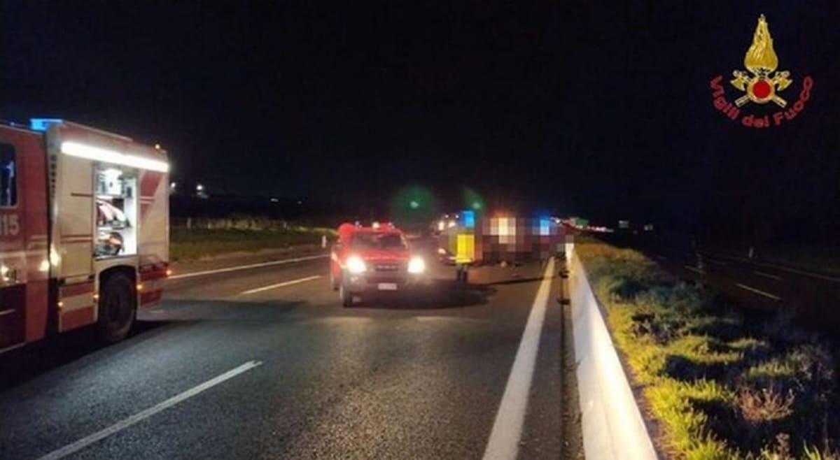 bologna incidente autostrada a14 morto malore