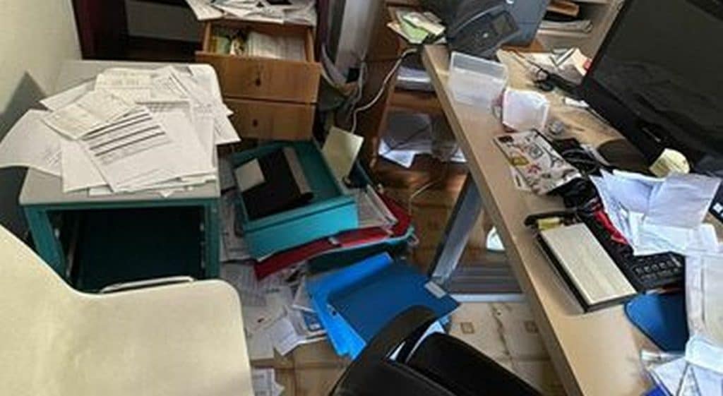 Battipaglia, assalto alla sede della Cgil: uffici devastati nella notte