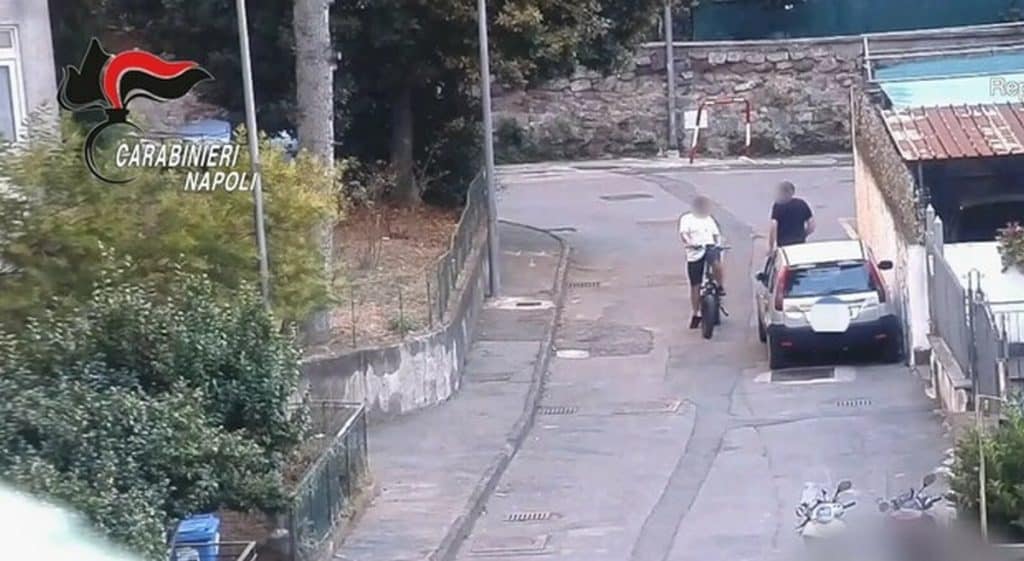 spaccio droga napoli arresti ultima ora 19 febbraio