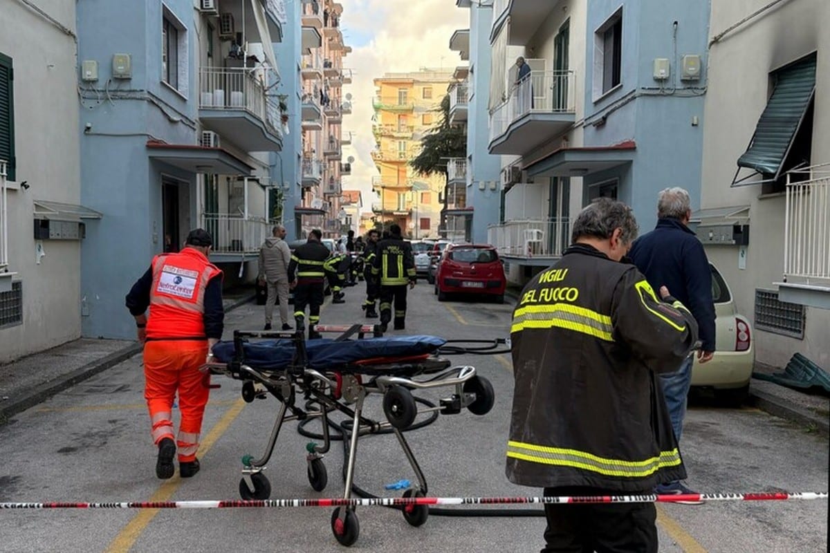 Giugliano incendio morta donna oggi 28 febbraio