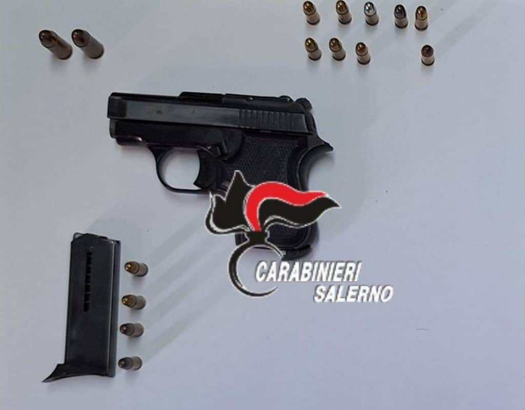 capaccio paestum arresto pistola 11 marzo