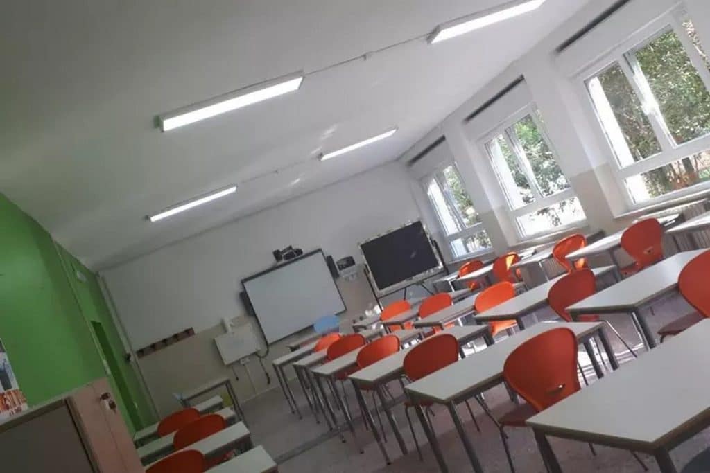 professoressa aggredita lecce 11 marzo