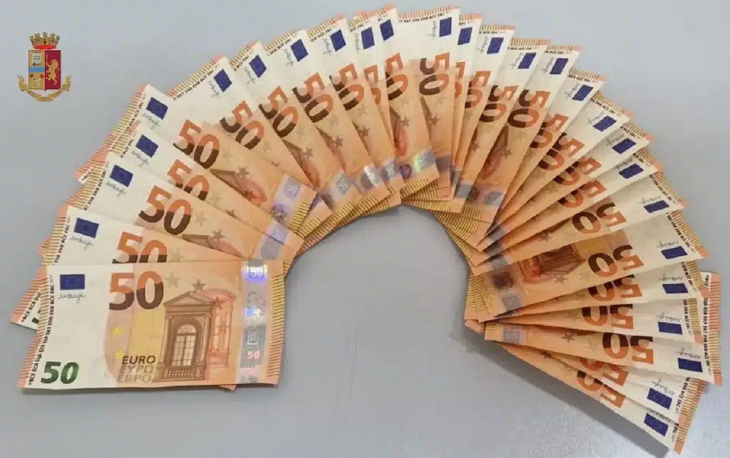 banconote false arezzo arresti napoli