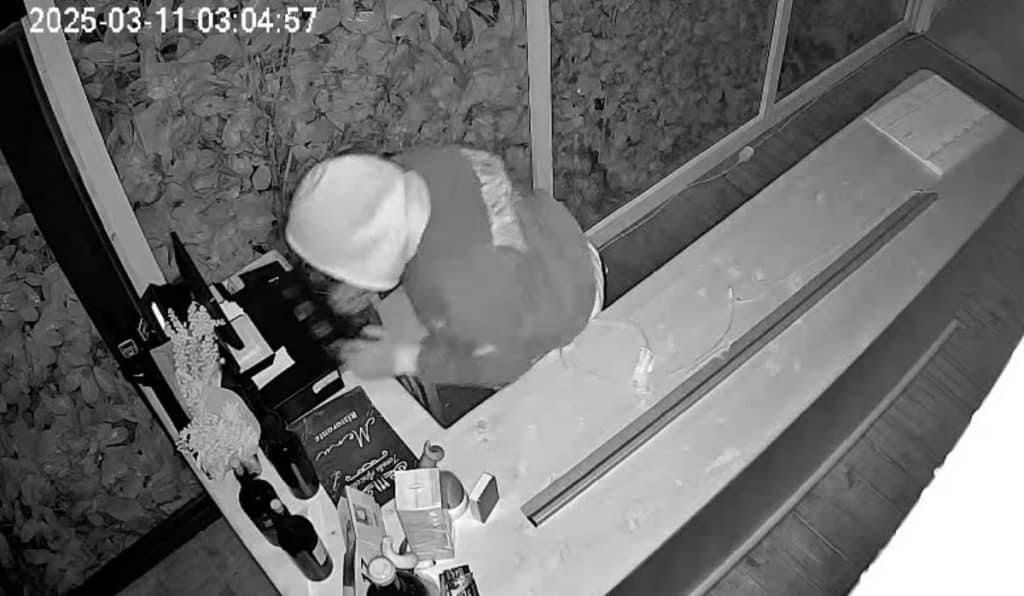 furto ristorante pastena salerno ladri catturati videocamera